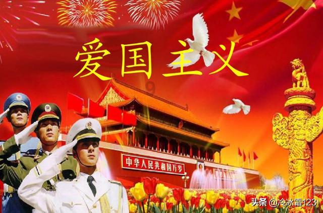 俄罗斯一码头遭袭引发火灾 乌方称对袭击负责
